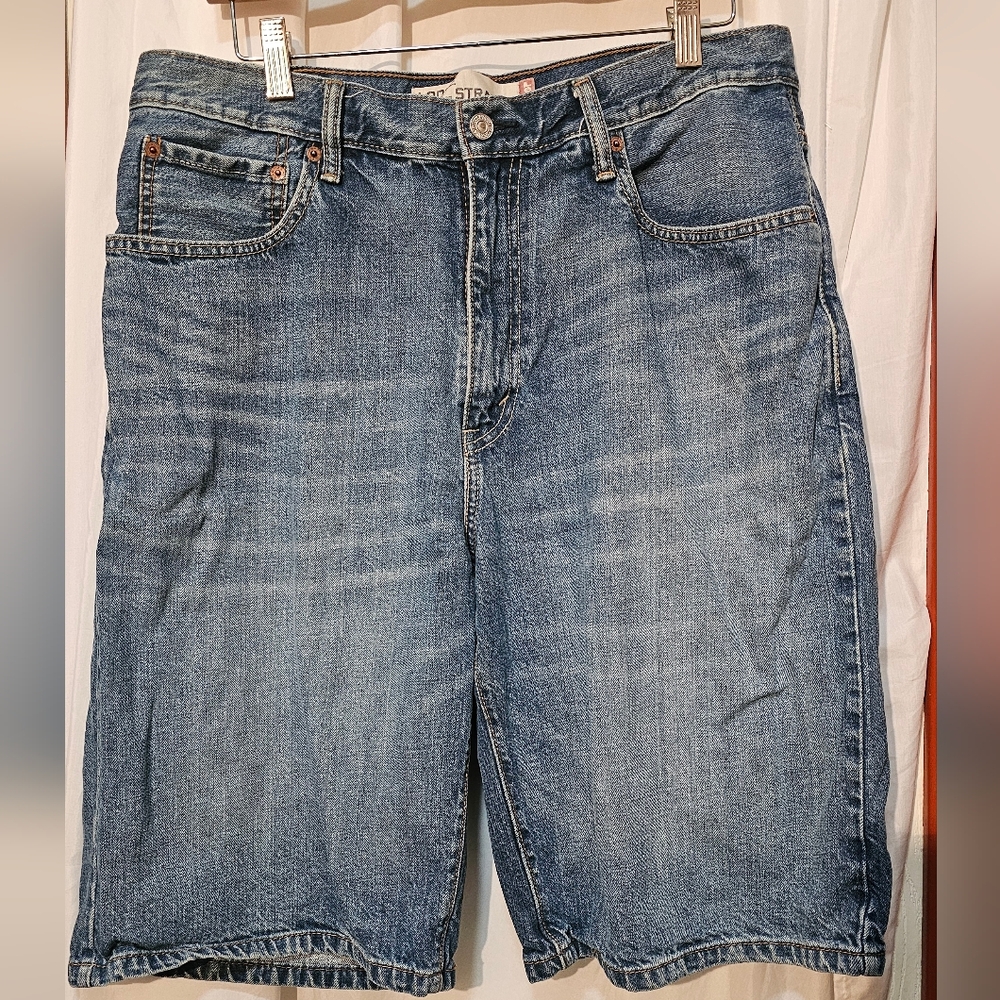 Levi's 569 Loose Straight Denim Men's Jean Shorts, Size 34